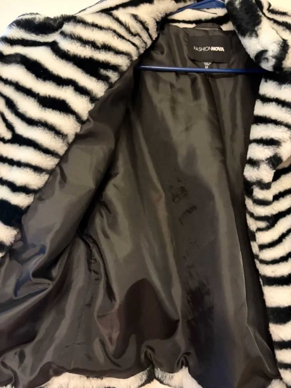 Fashion Nova Black & White Zebra Faux Fur Cropped Jacket - Picture 3 of 3
